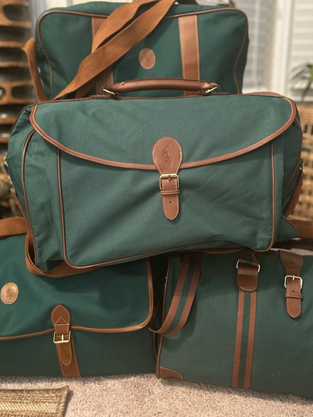 4 piece Vintage Polo by Ralph Lauren Green Travel/luggage set with Brown Trim - Picture 4 of 6